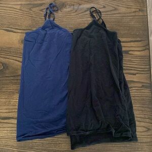 Old navy maternity camis size XL